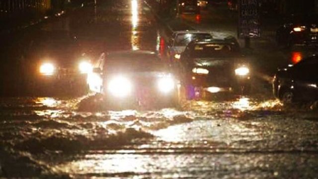 Lluvias inundaron zonas inundables de Juárez anoche