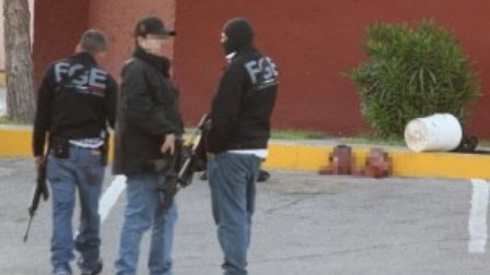 Dejan 2 cabezas humanas a las afueras de bar en Ciudad Juárez