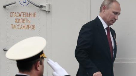 En Crimea, Putin celebró el retorno de la península a Rusia