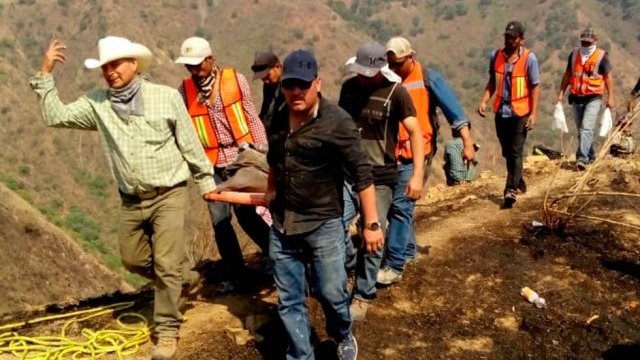 Hallan otros dos cuerpos de mineros de la presa de jales en Río Tinto