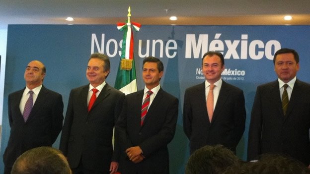 Anuncia Peña Nieto primer equipo de transición