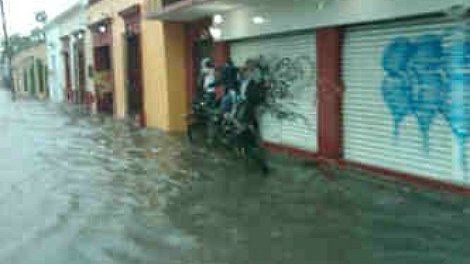 Tormenta inunda centro de Oaxaca