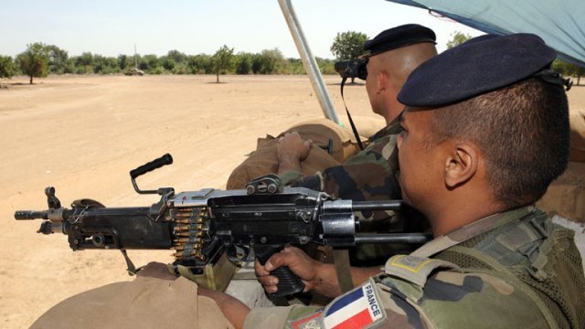 Países occidentales prestan apoyo logístico a Francia en Malí