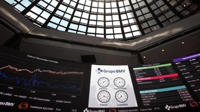 Peso y BMV van mixtos ante Paquete Económico 2017