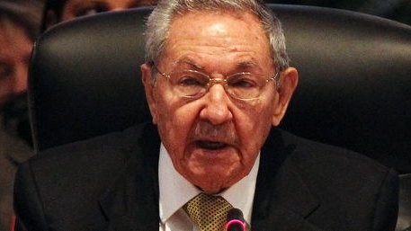 Raúl Castro condena el 
