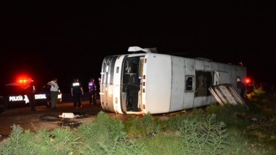 Se volcó un autobús en carretera Juárez- Chihuahua: 7 heridos graves