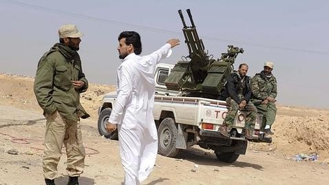 Contraataca Gadafi para recuperar territorio