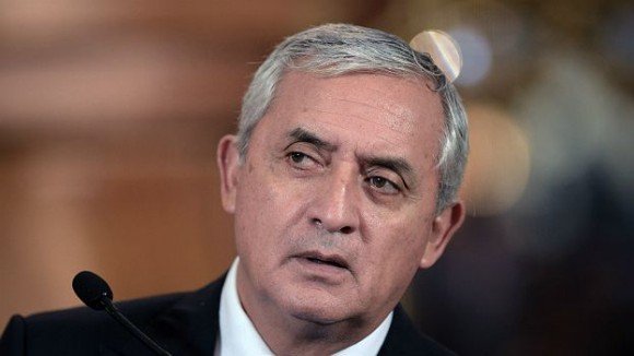 Un juez ordena la detención del presidente de Guatemala para evitar su salida del país