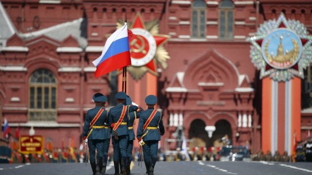 La Plaza Roja acoge el mayor desfile militar de la historia moderna de Rusia