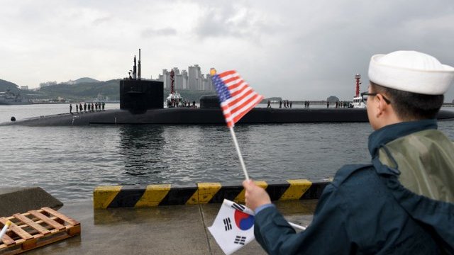 Llega submarino nuclear de EEUU a Corea del Sur