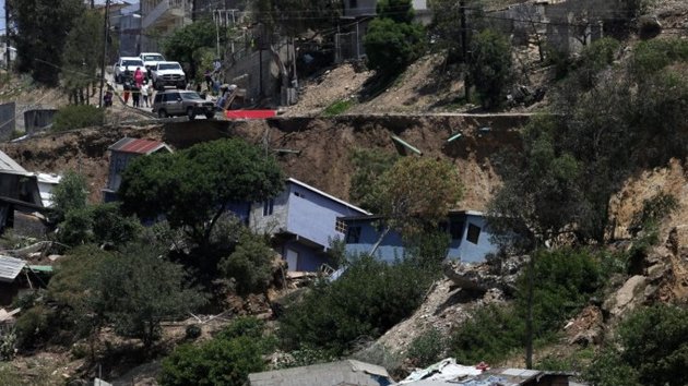 Deslizamiento en Tijuana deja 19 casas colapsadas