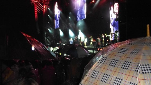 Alejandro Fernández en Chihuahua: Música, paraguas y poca seguridad
