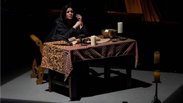 Presentan monólogo teatral sobre Juana la Loca