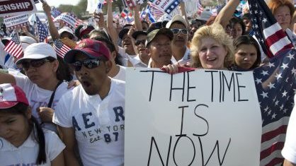 The time is now, gritan miles de inmigrantes ante el Capitolio