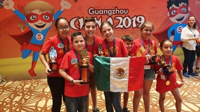 Niños chihuahuenses se coronan en el Campeonato Mundial de Cálculo en China