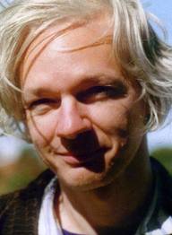 Conceden libertad bajo fianza a fundador de Wikileaks