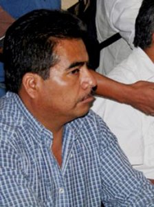 Justicia en Oaxaca, exigen alcaldes en Puebla