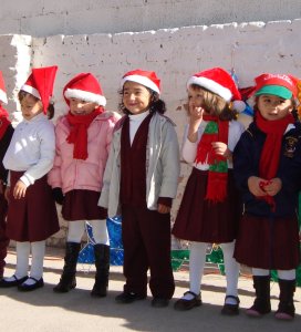Fiesta navideña con niñitos de preescolar