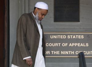 Demanda al Gobierno de EE UU por prohibir volar a musulmanes