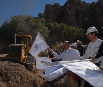 Dan banderazo en inicio de construcción de la presa San Ignacio