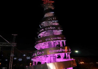 Se ilumina el centro de la ciudad con la magia de la navidad