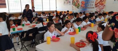 Cuatro años de retroceso educativo en México: estudiantes normalistas
