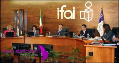 Pemex debe informar sobre importación de gasolina: IFAI