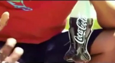 La nueva botella de Coca-cola: una bolsita de plástico