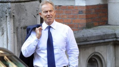 Tony Blair defiende su cercana relación con Rupert Murdoch 