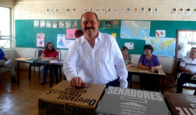 Votó el gobernador en Parral