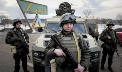 Rusia "desnazifica" zonas de Ucrania y defiende a civiles