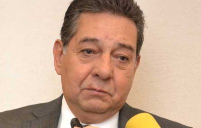 Sin haber tocado base, renunció al Congreso Jorge Quintana