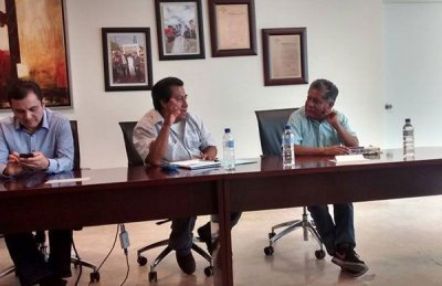 Se reúnen antorchistas con el presidente municipal de Torreón 