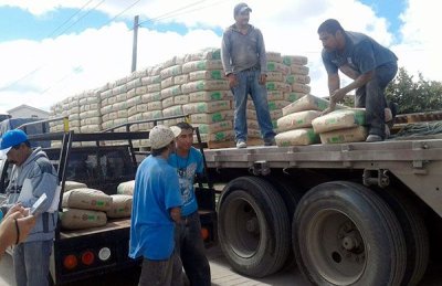 Alcaldesa no resuelve, pero Antorcha logra apoyos para 150 viviendas en Trancoso 