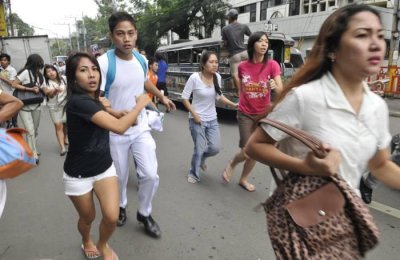 Al menos 43 muertos en Filipinas tras sismo