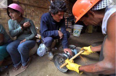 Nueve mineros atrapados en mina en Perú esperan pronto rescate