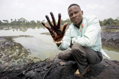 La justicia holandesa condena a Shell por contaminar el delta del Níger