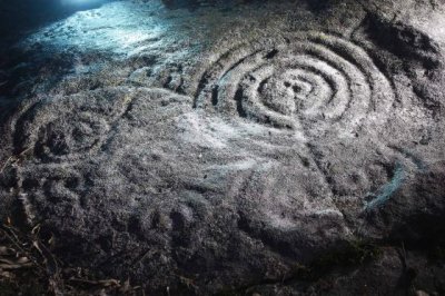 Un parque eólico amenaza los petroglifos y mámoas de Teo 
