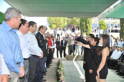 Celebra gobernador 30 aniversario de Conalep en Parral