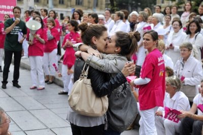 Aprueban diputados franceses, el matrimonio homosexual