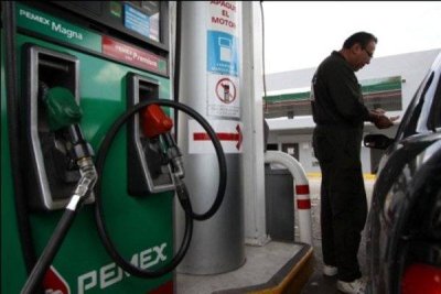 Baja gasolina magna a 10.92 pesos en Juárez por homologación