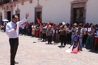 Se manifiestan antorchistas en demanda de obras al Gobierno de Zacatecas