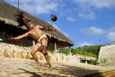 Incorporarán juego de pelota maya a las escuelas