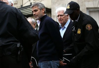 George Clooney, detenido por protestar ante la Embajada de Sudán en EE UU