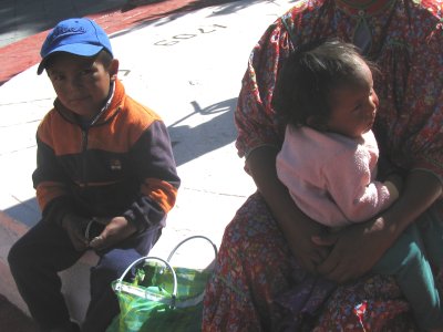 Llegan familias Raràmuris a la ciudad de Chihuahua
