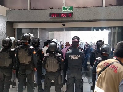 Congreso de Nuevo León suspende sesión extraordinaria