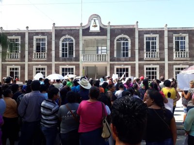 Antorchistas de Jaumave levantan su plantón ante el Municipio