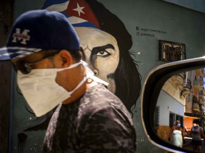 Cuba anuncia envío de especialistas médicos a México