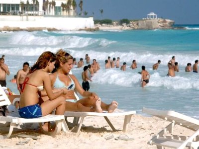 OMT prevé superar por primera vez los mil millones de turistas en 2012