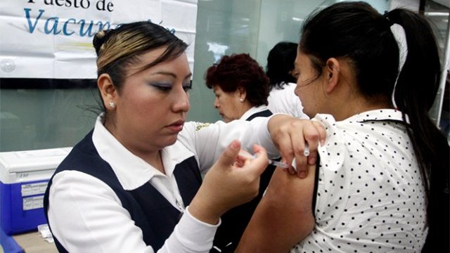 Inicia vacunación masiva en Chihuahua contra influenza AH1N1